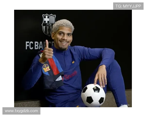 卡拉格直言阿劳霍表现不佳巴萨若想进步需考虑出售他 卡拉格直言阿劳霍表现不佳巴萨若想进步需考虑出售他